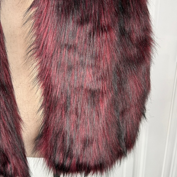 BCBGeneration Faux Fur Vest Sz Medium - Picture 3 of 12